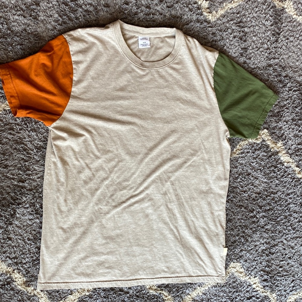 Urban outfitters MENS XL color block neutral t shirt Like new